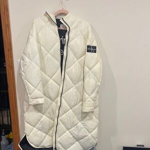 New Without Tags- Calvin Klein Women's Cream Quilted Puffer Coat